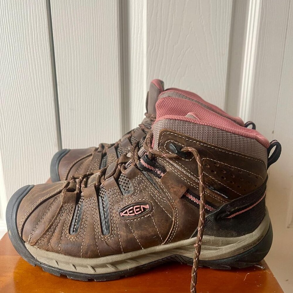 KEEN Utility Women’s Size 9W  Flint II Waterproof